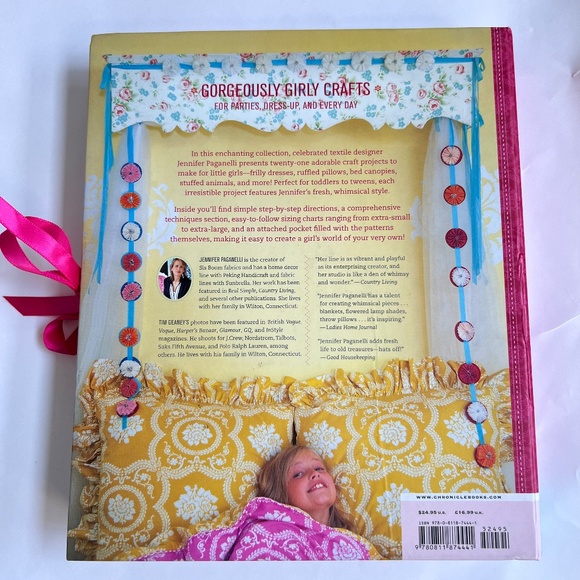 GIRL'S WORLD Twenty Pretty Sewing Projects for Little Girls by J Paganelli Book - Picture 2 of 12